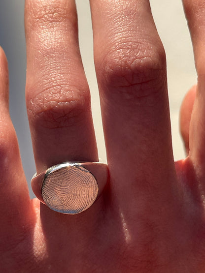 Custom Signet Impression